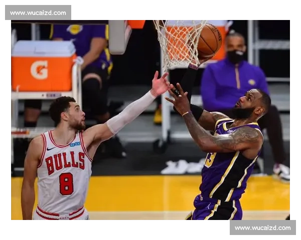 拉文vs戈登巅峰对决诠释扣篮艺术与篮球精神时代荣耀之争史诗级