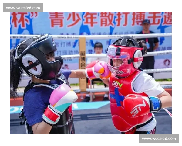 格斗与散打技术对比分析：各自优劣与实战应用探讨